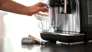 cleaning philips espresso machine